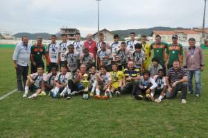 Equipe campeã da Copa Fontour. Foto: Rafael Nunes/Prefeitura de Camboriú