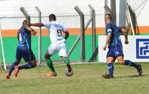 Thiago Silva marcou duas vezes e chegou a seis gols na Série B Foto: Rafael Nunes/CFC